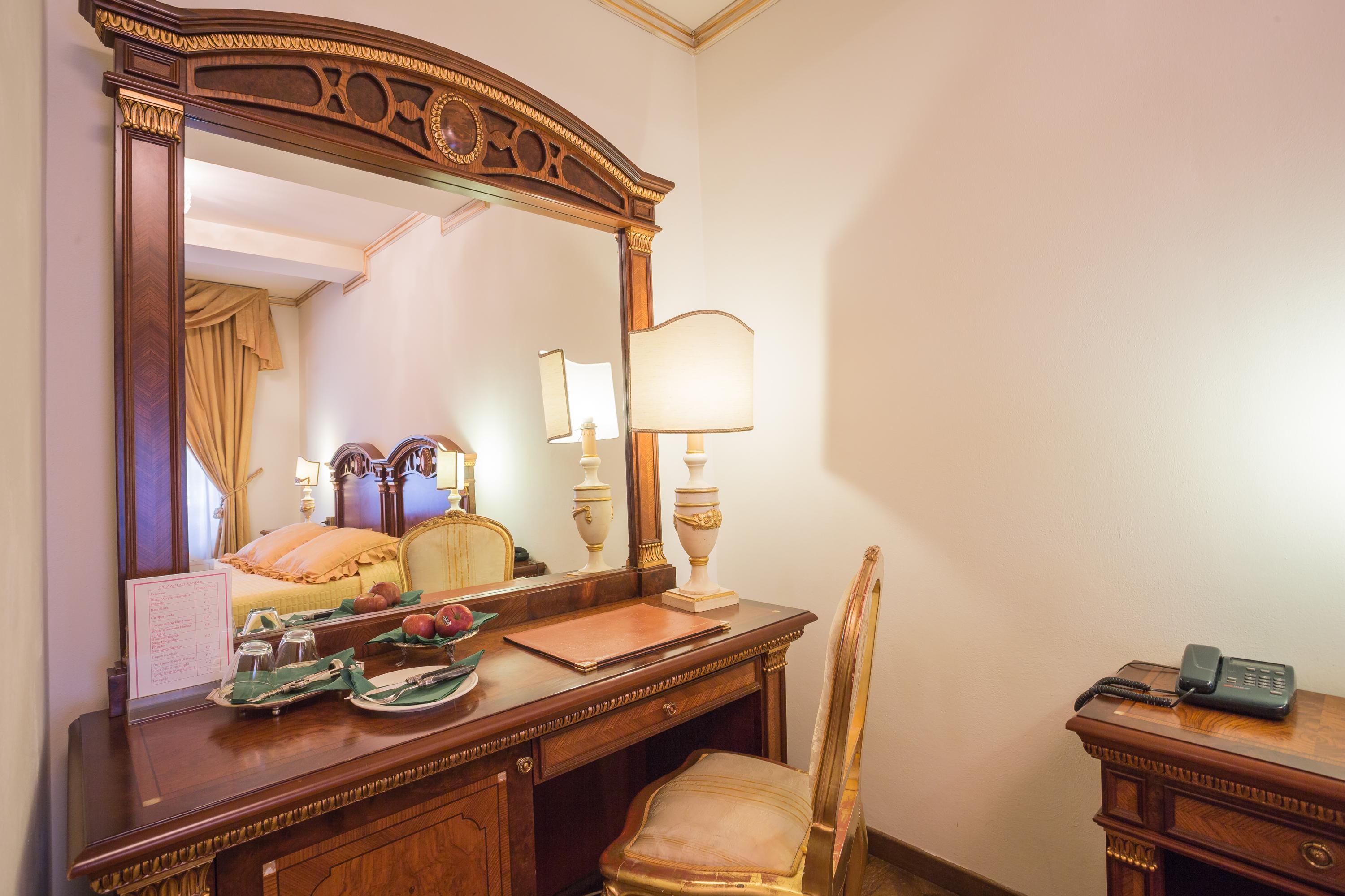 Hotel Palazzo Alexander Λούκα Εξωτερικό φωτογραφία