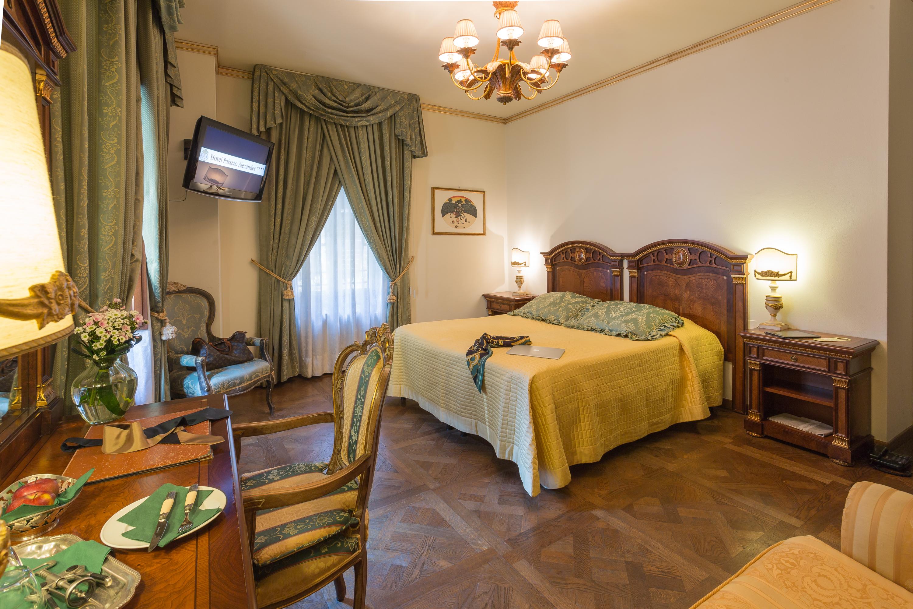 Hotel Palazzo Alexander Λούκα Εξωτερικό φωτογραφία