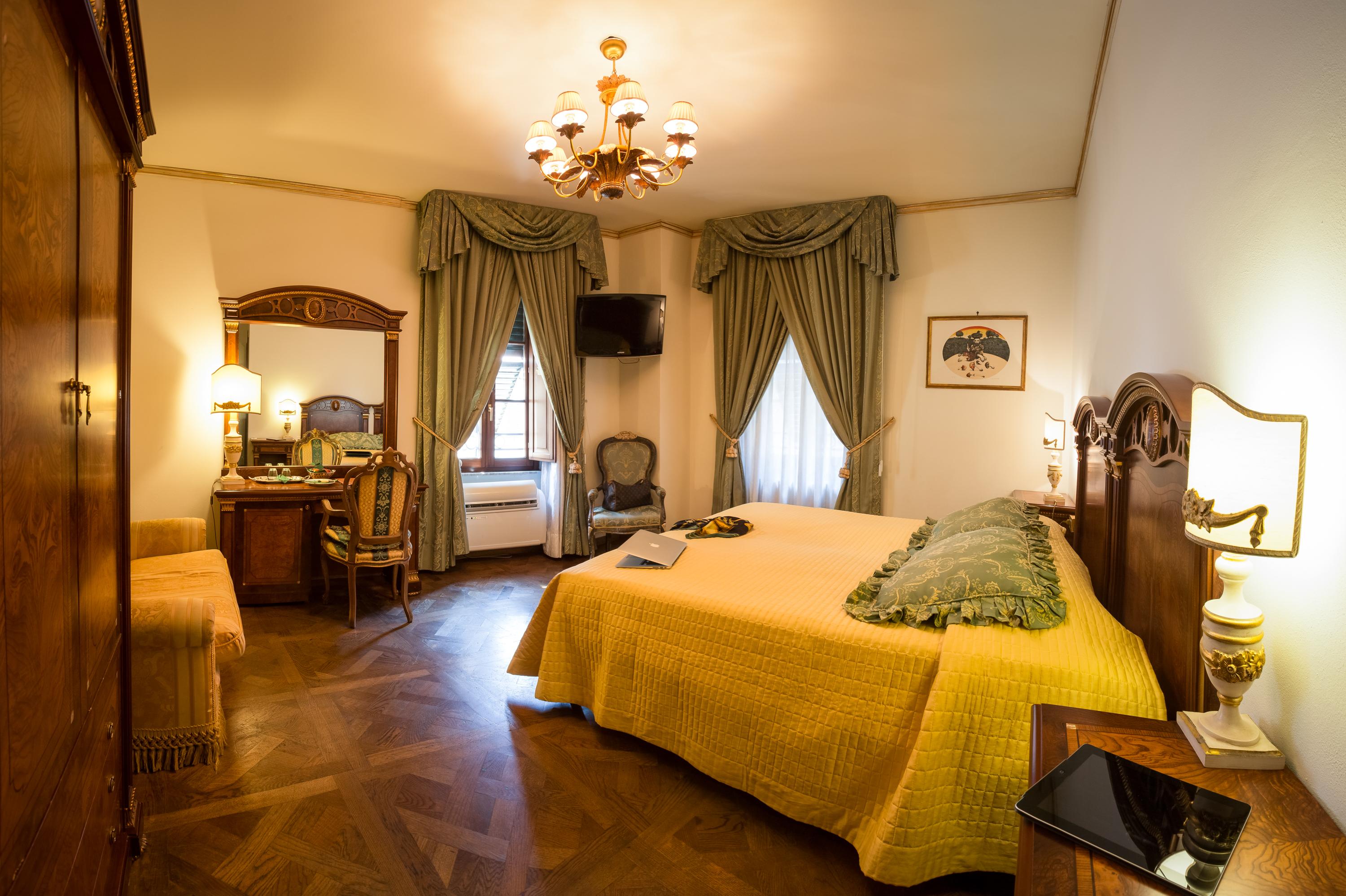 Hotel Palazzo Alexander Λούκα Εξωτερικό φωτογραφία