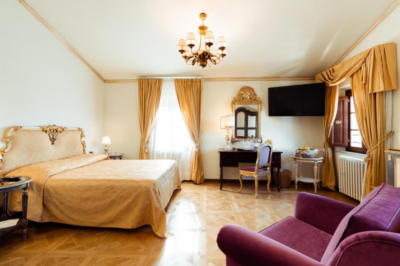 Hotel Palazzo Alexander Λούκα Εξωτερικό φωτογραφία