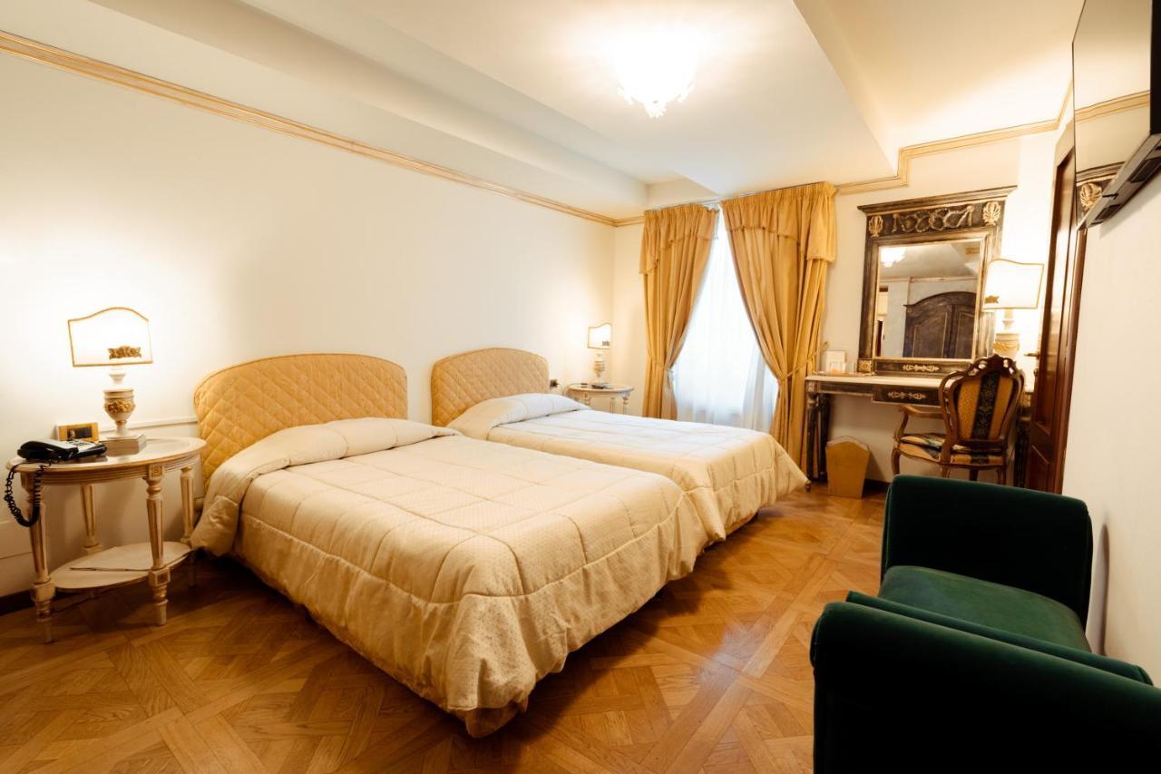 Hotel Palazzo Alexander Λούκα Εξωτερικό φωτογραφία