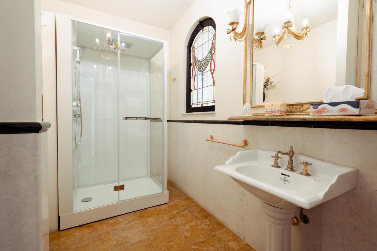 Hotel Palazzo Alexander Λούκα Εξωτερικό φωτογραφία