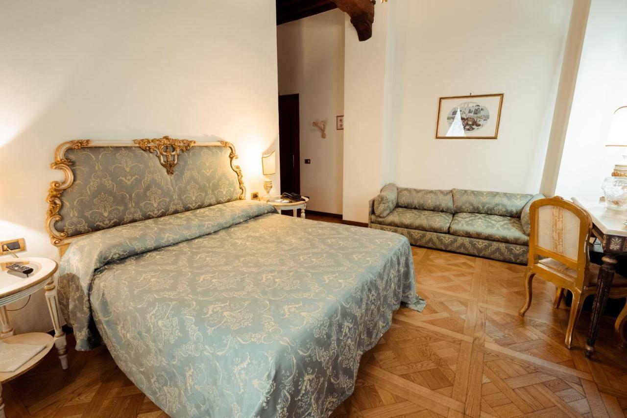 Hotel Palazzo Alexander Λούκα Εξωτερικό φωτογραφία